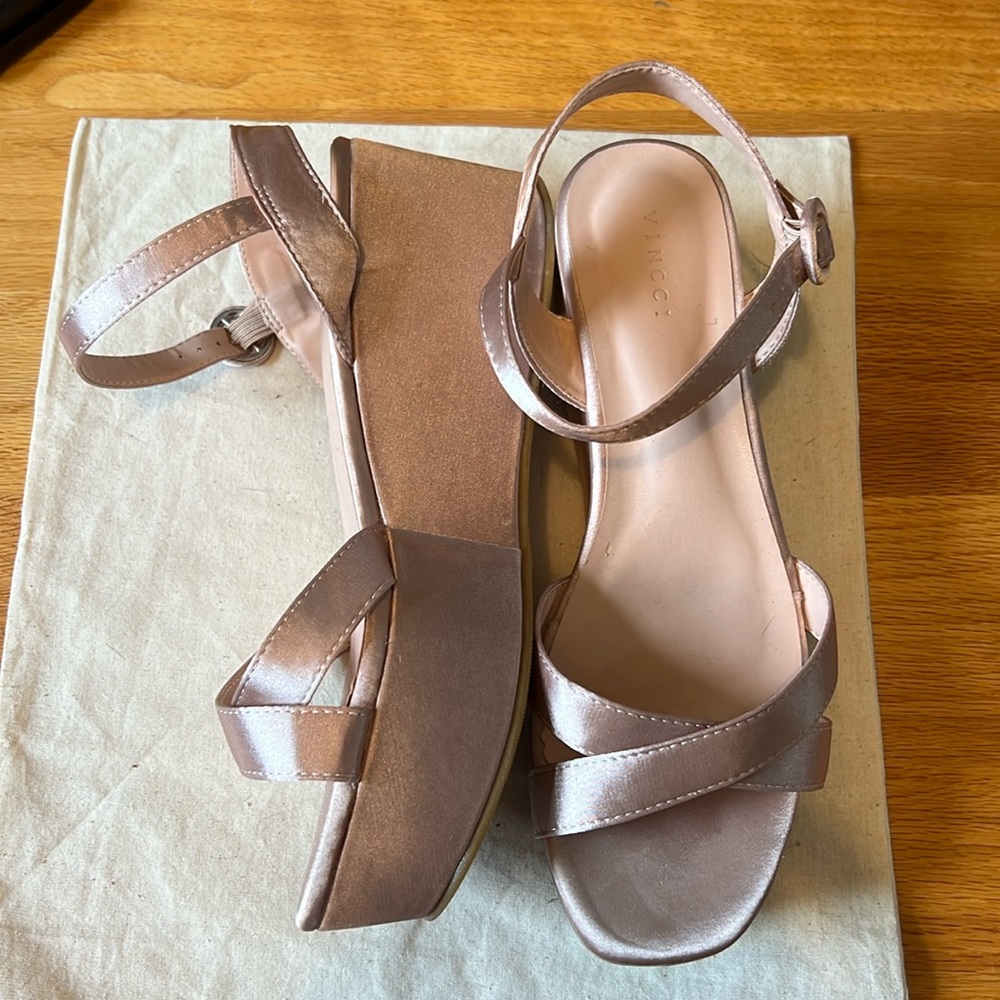 Vincci pink platform heels